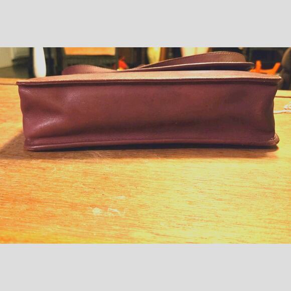 Vtg 1980s Calvin Klein Messenger Crossbody Bag Pocket Book Clean Interior - Picture 15 of 16